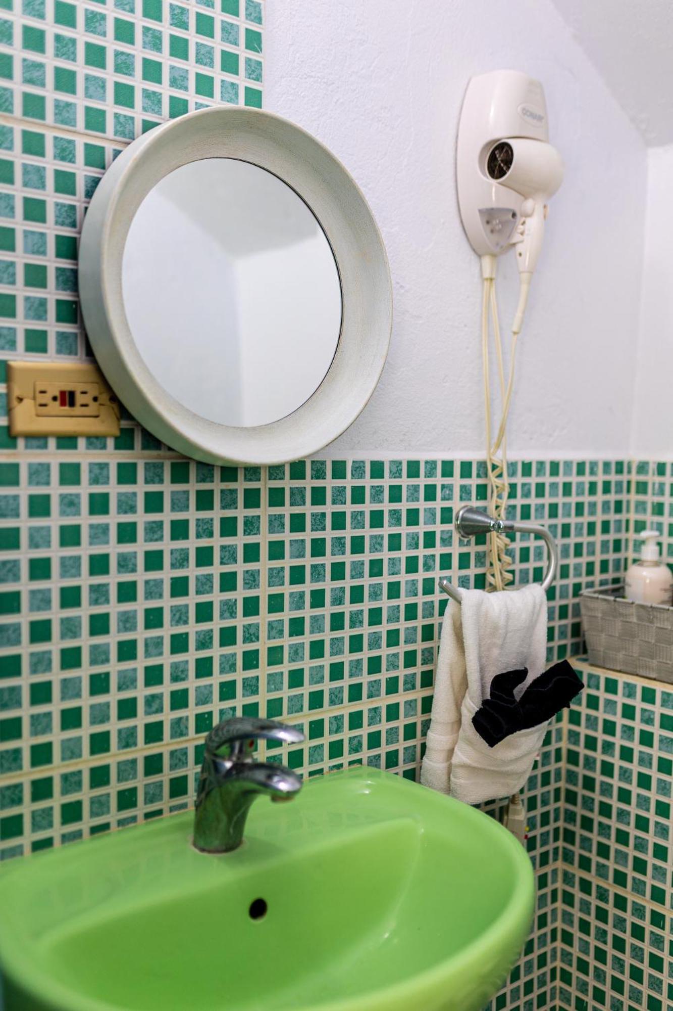 Beach Studio In Crown Point Bon Accord Village Екстер'єр фото